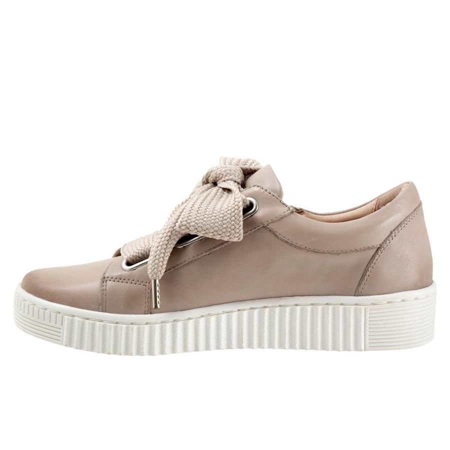 Jovi Sneakers
