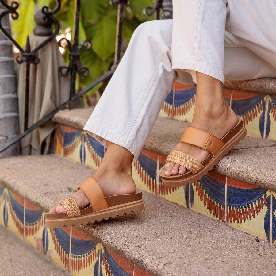 Cushion Vista Hi Sandals