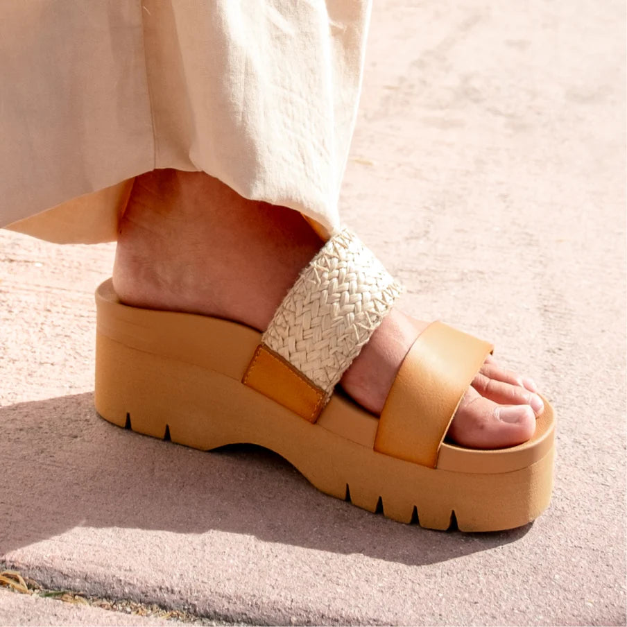 Cushion Vista Higher Sandals