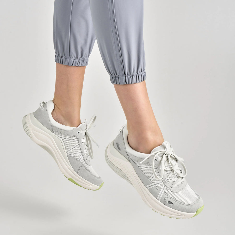 Poppy Sneaker