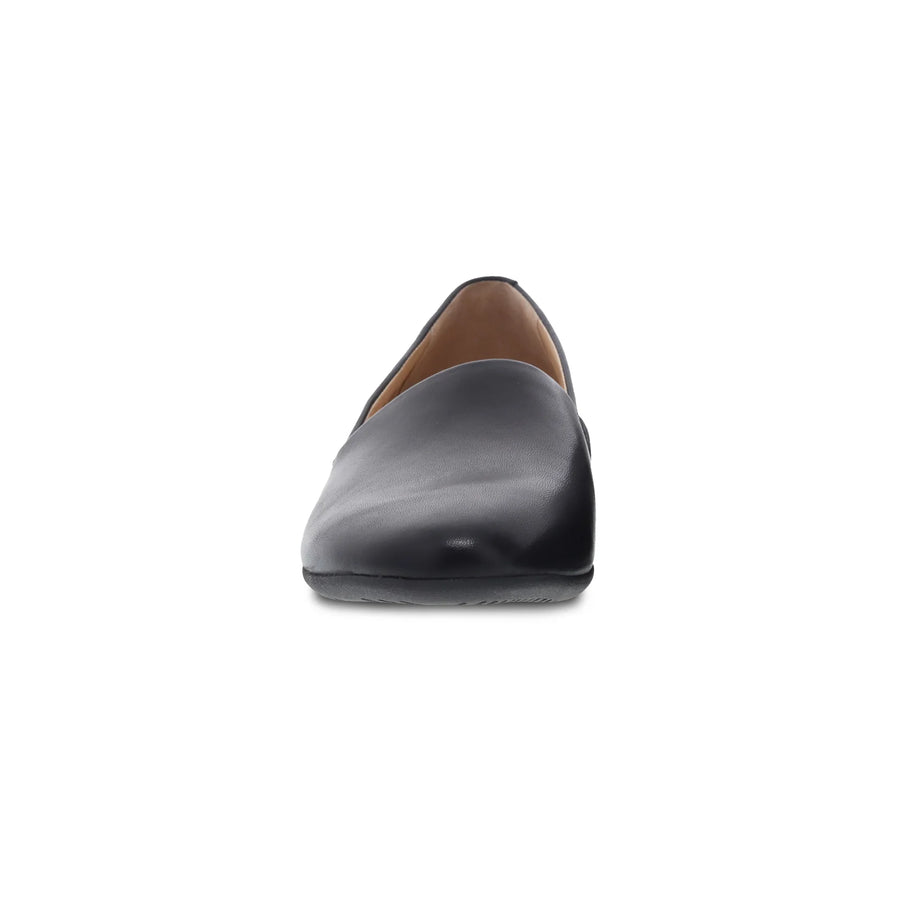 Larisa Flat