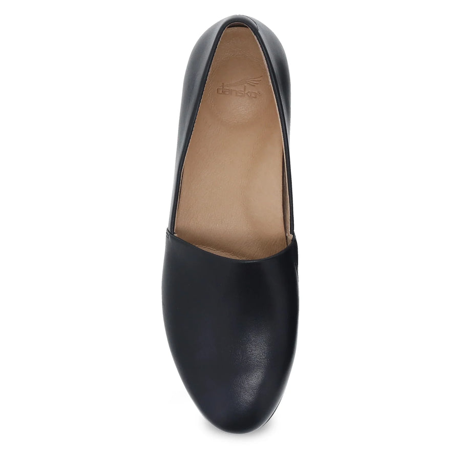 Larisa Flat