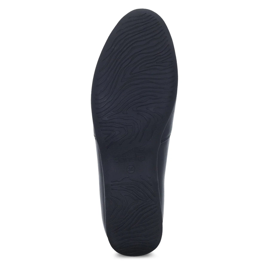Larisa Flat
