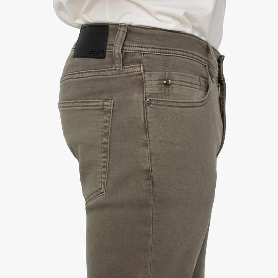 Regent Relaxed Straight Leg Pant