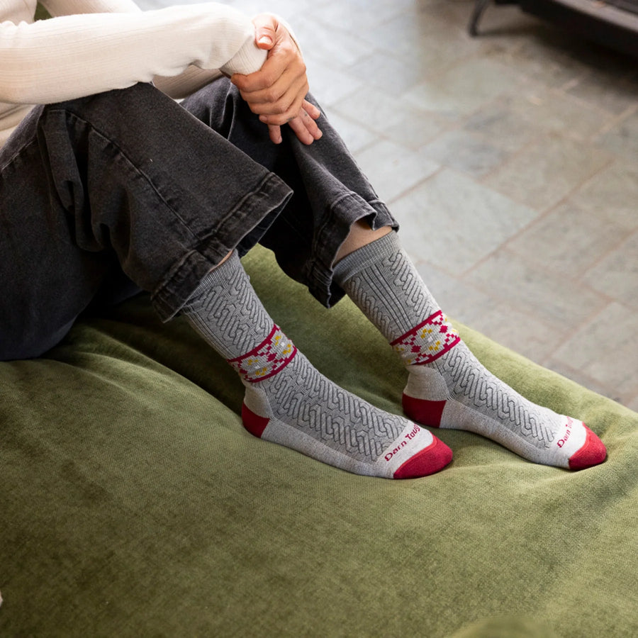 Darn Tough Women's Nordic Twist Crew Lightweight Lifestyle Socks