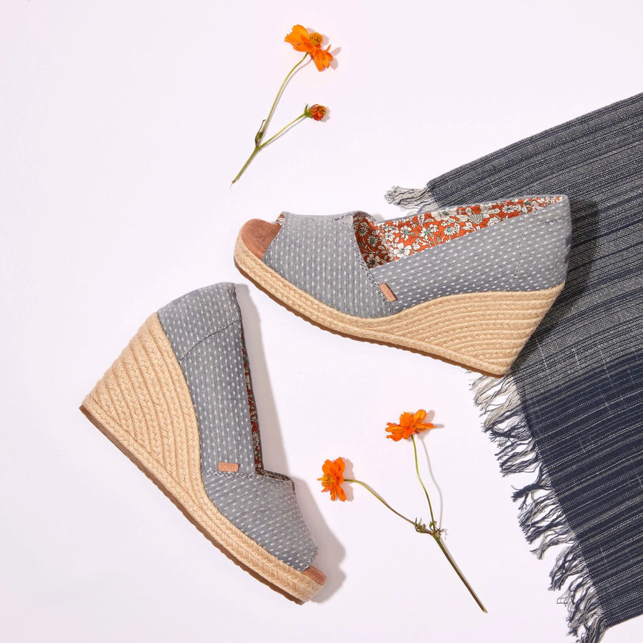 TOMS Essential Wedge