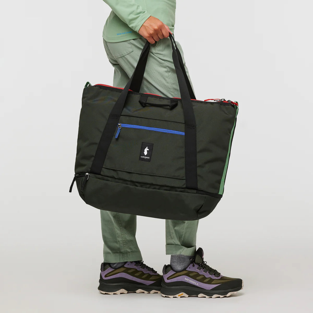 Viaje 35L Weekender Bag