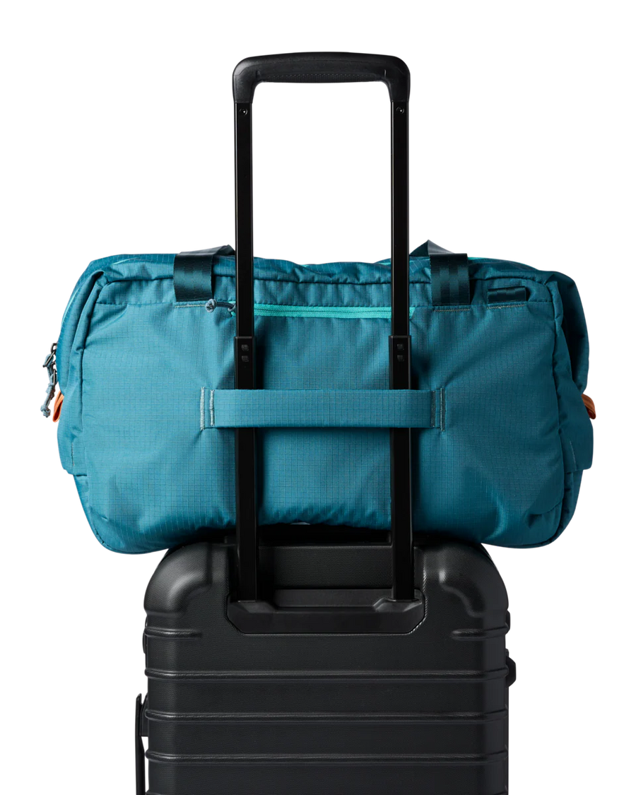 Viaje 35L Travel Duffel