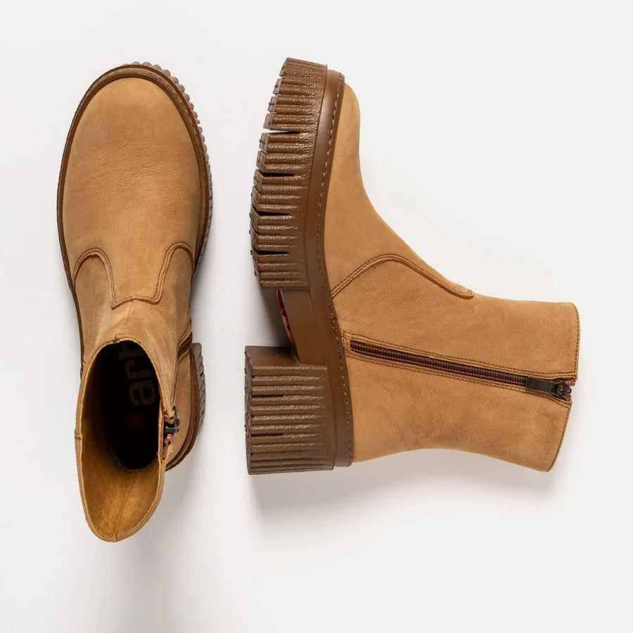 Art Nobuck Boots