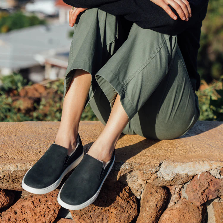 Women’s Pehuea Cozy Sneakers