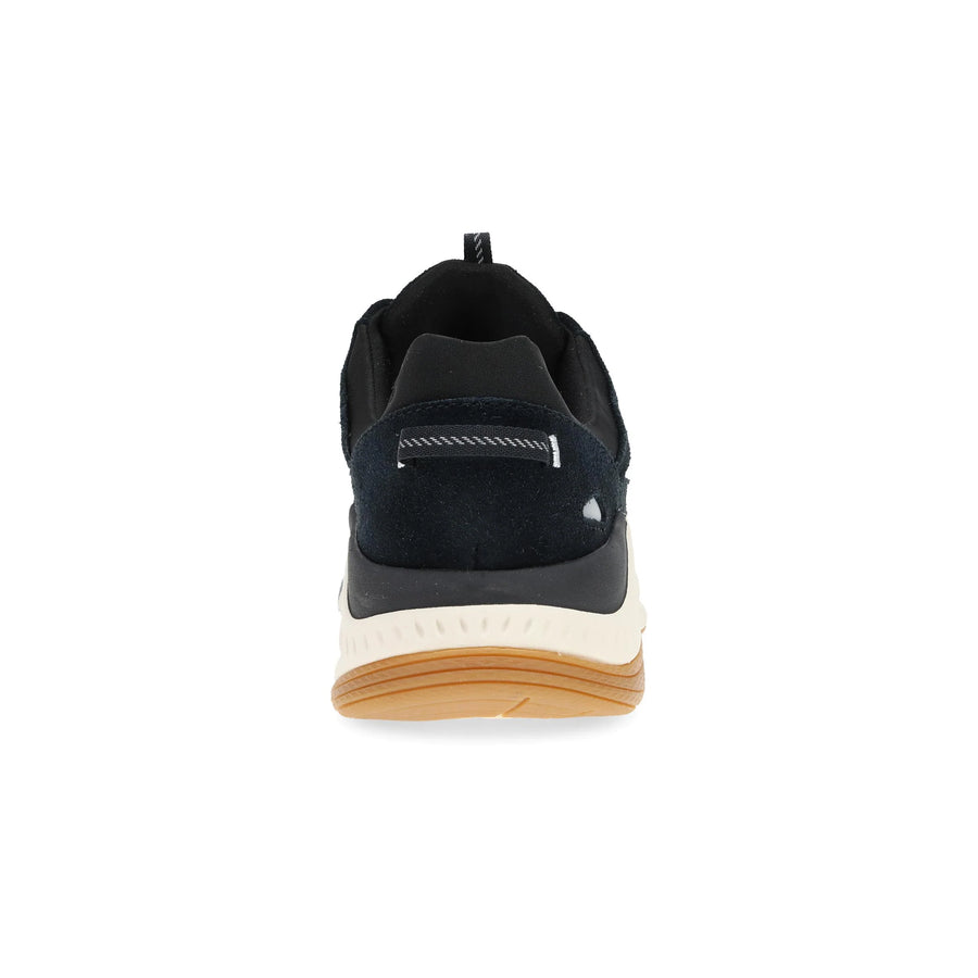 Poppy Sneaker