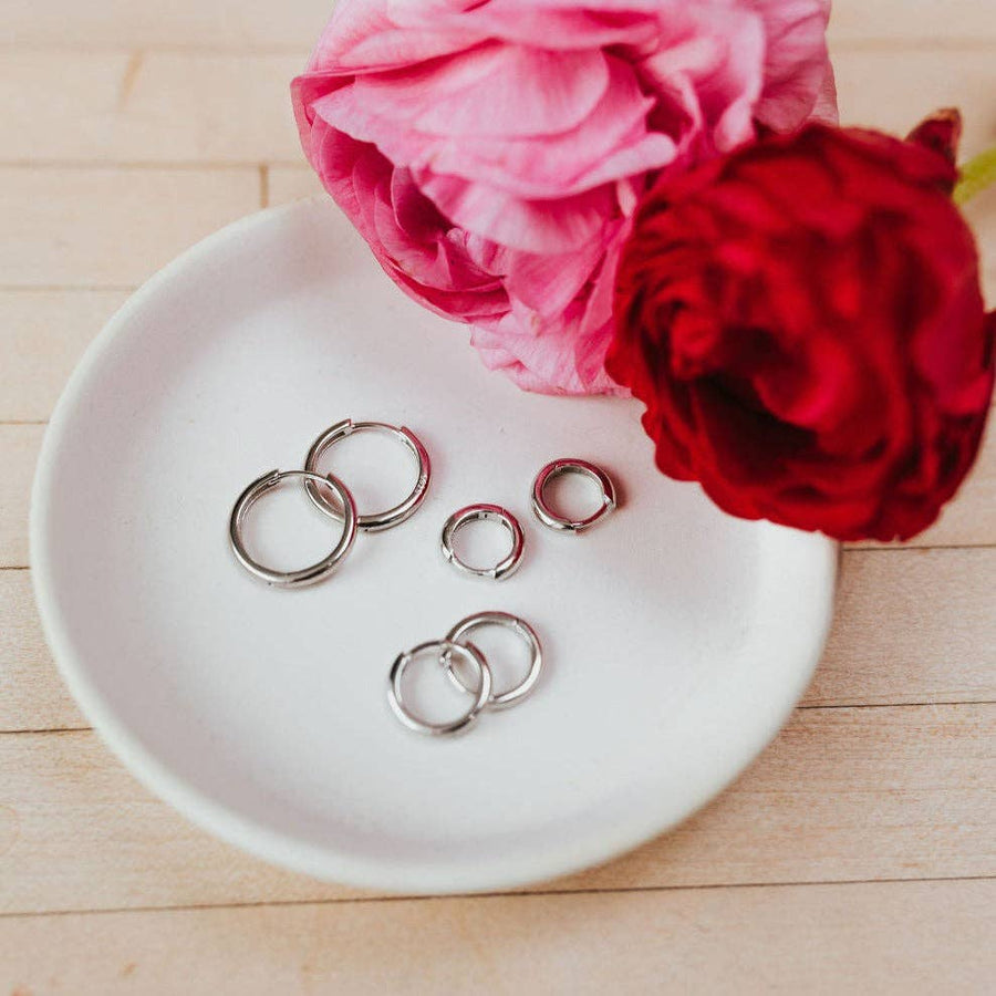 Mauve Jewelry Olivia Essential Hoops