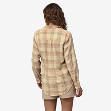 Load image into Gallery viewer, Women&#39;s Lightweight A/C® Button-Down
