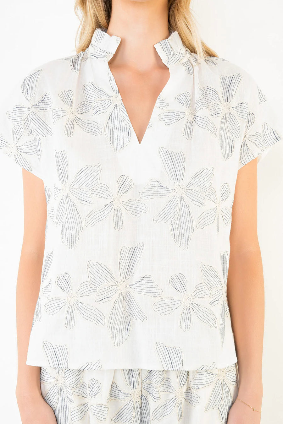 THML Short Sleeve Embroidery Floral Top