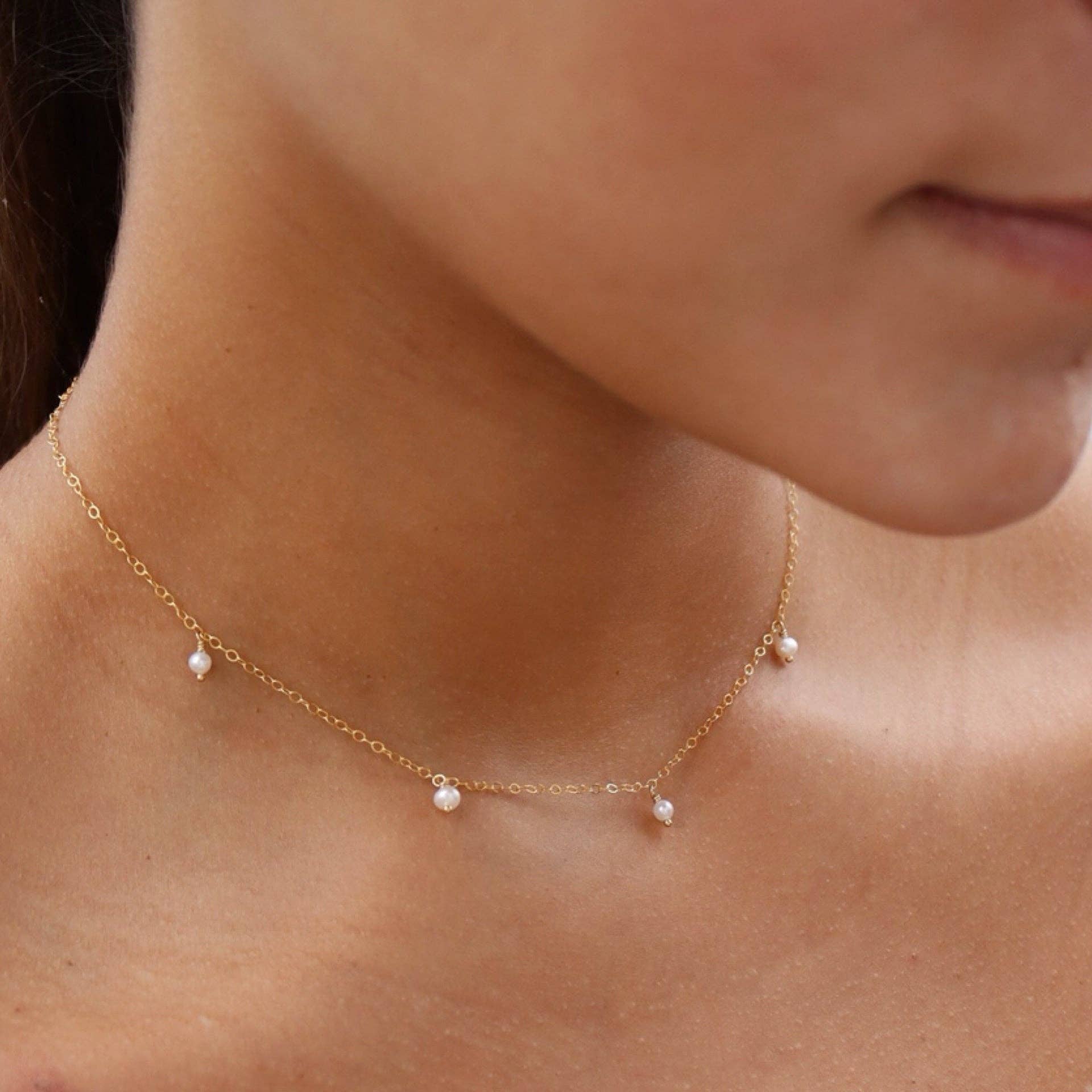 Token Delicate Pearl Necklace