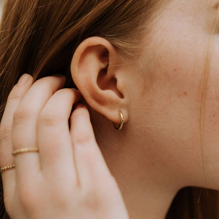 Mauve Jewelry Olivia Essential Hoops