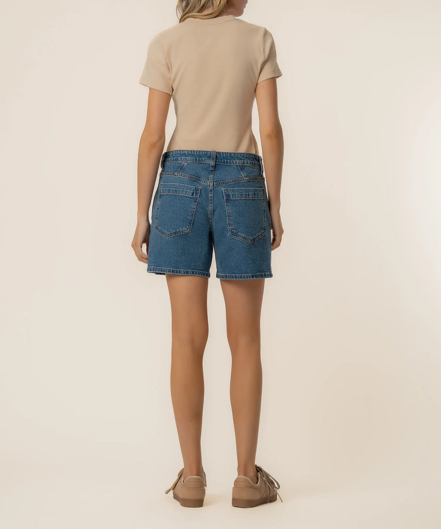 KUT Hailey High Rise Short Shine Wash