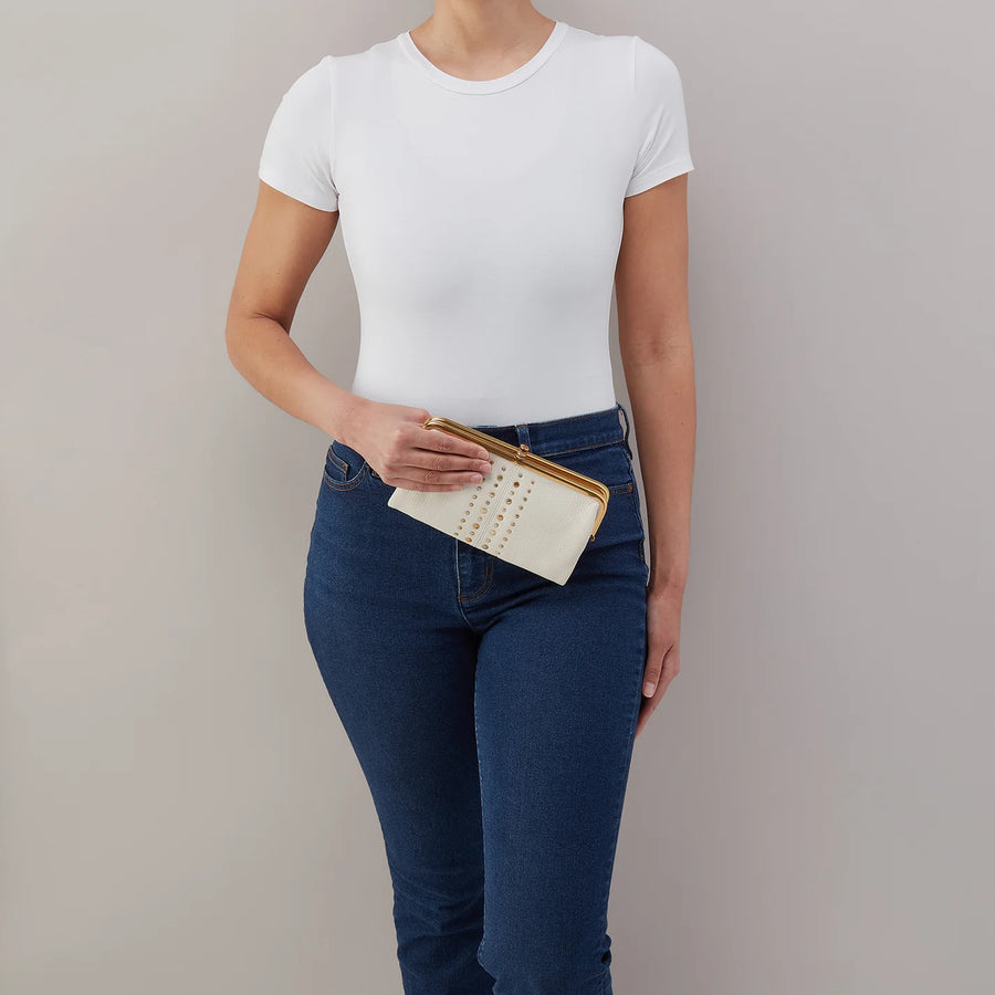 HOBO Lauren Clutch-Wallet