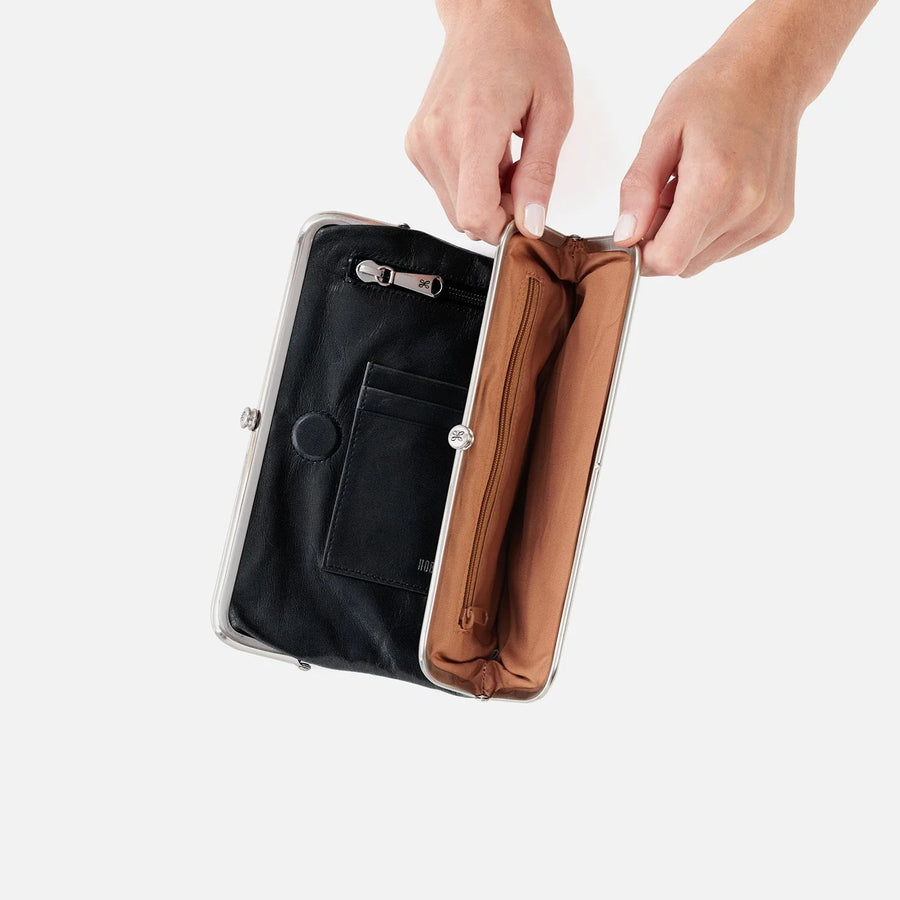 HOBO Lauren Clutch-Wallet