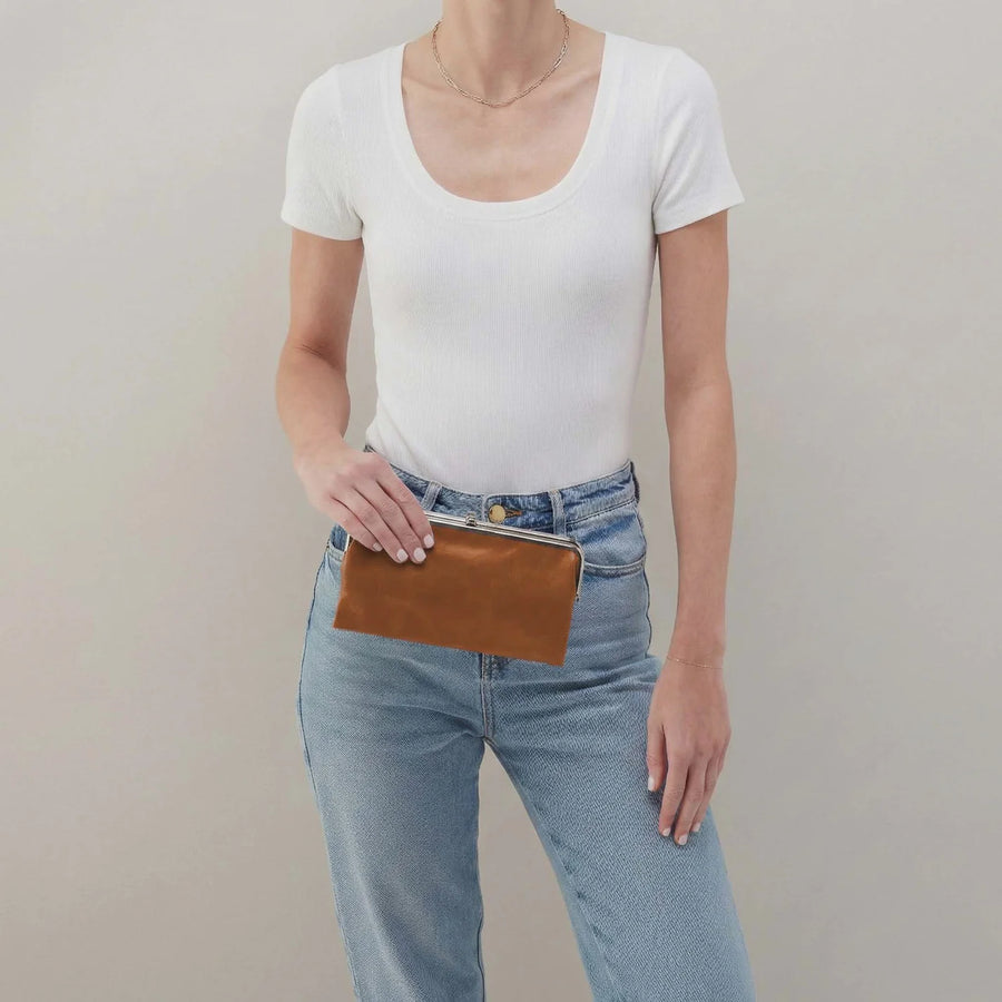 HOBO Lauren Clutch-Wallet