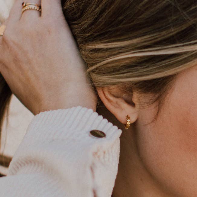 Mauve Jewelry Athena Hoops
