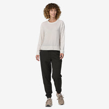 Load image into Gallery viewer, Women&#39;s Micro D® Fleece Joggers
