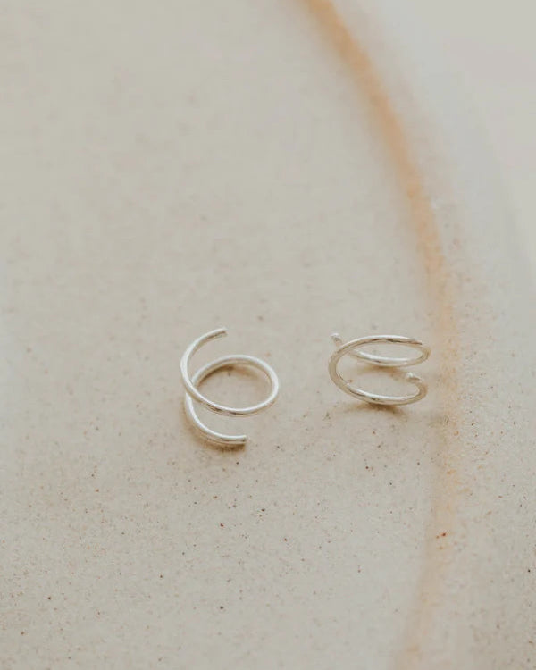 Hello Adorn Tiny Twist Earrings 8mm