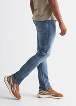 Load image into Gallery viewer, DU/ER Men&#39;s Relaxed Fit Stretch Jeans
